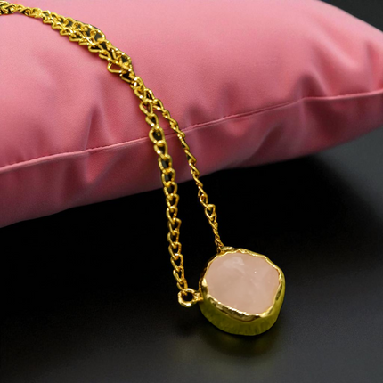 Rose Quartz Charm Necklace – Minimal Gold Chain with Raw Blush Stone