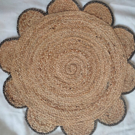 Natural Scallop Round Handmade Jute Rug