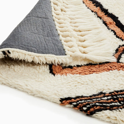 Hand Tufted Abstract Lines Enriched Wool Rug