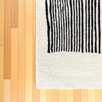 Hand Tufted Wool Rug: Modern Abstract Design, Soft Pile