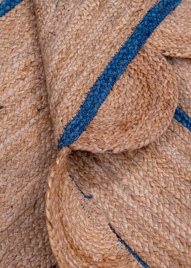 Hand-Braided Blue Scalloped Jute Rug: Natural Fiber Runner