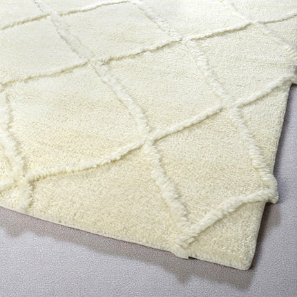 Hand Knotted Wool Rug: Ivory Minimalist Design