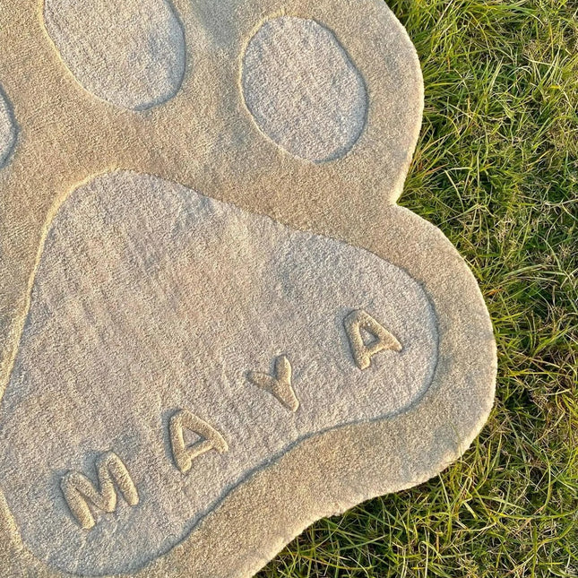 Handmade Wool Paw Rug: Personalized Pet Name Carpet