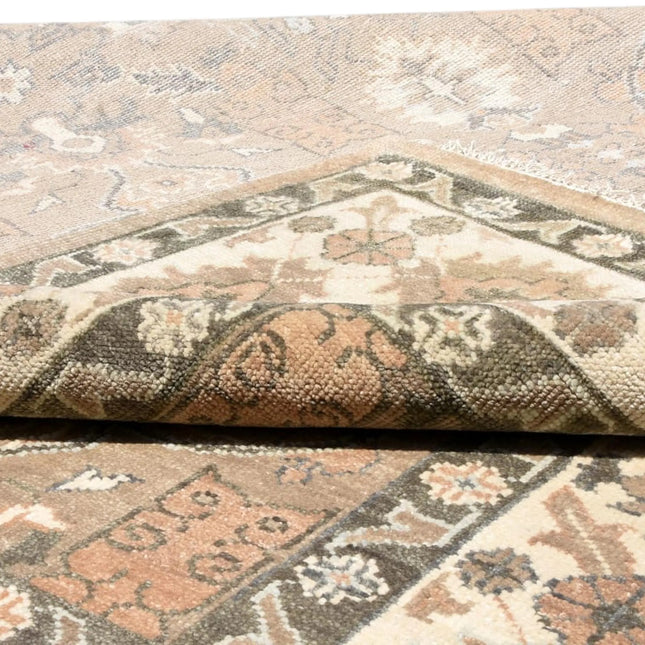 Vintage Oushak Wool Rug: Earthy Tone Medallion, Hand-Knotted
