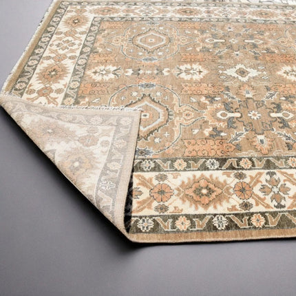 Vintage Oushak Wool Rug: Earthy Tone Medallion, Hand-Knotted