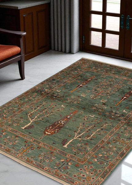 Hand Knotted Wool Sarough Rug: Traditional Persian Floral & Animal Motif
