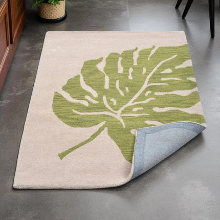 Hand Tufted Wool Monstera Leaf Rug: Modern Botanical Decor