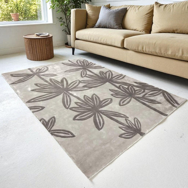 Hand Tufted Floral Viscose Rug  Elegant Soft Shine Area Carpet with Botanical Pattern