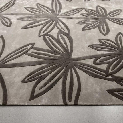 Hand Tufted Floral Viscose Rug  Elegant Soft Shine Area Carpet with Botanical Pattern