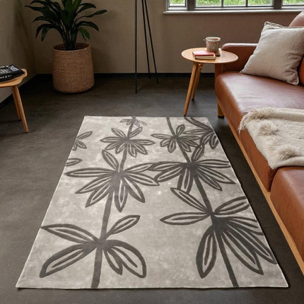 Hand Tufted Floral Viscose Rug  Elegant Soft Shine Area Carpet with Botanical Pattern