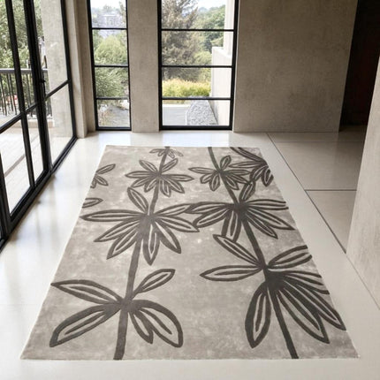 Hand Tufted Floral Viscose Rug  Elegant Soft Shine Area Carpet with Botanical Pattern