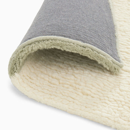 Handwoven Olive Wool Shag Rug: Plush Minimalist Decor