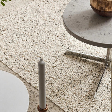Handwoven Chunky Wool Rug: Pebble Loop Texture, Scandinavian Style