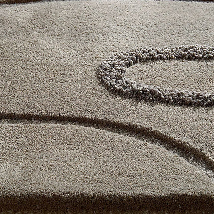 Hand Tufted Wool Area Rug: Abstract Minimalist Design