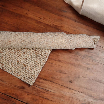 Handwoven Chunky Wool Rug: Pebble Texture, Marble Effect