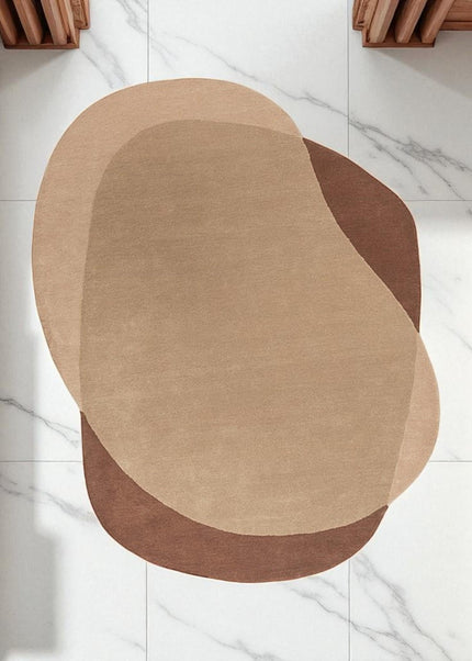 Abstract Irregular Wool Rug: Beige & Green Hand-Tufted Carpet