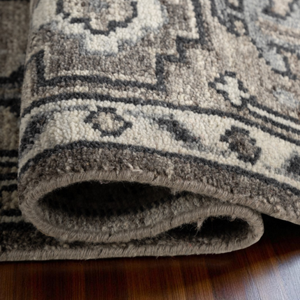 Traditional Oushak Wool Rug – Hand Knotted Anatolian Carpet 9x12 / 8x10
