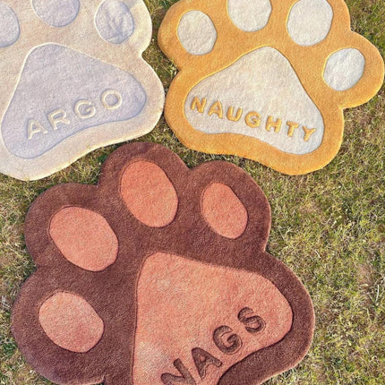 Handmade Wool Paw Rug: Personalized Pet Name Carpet
