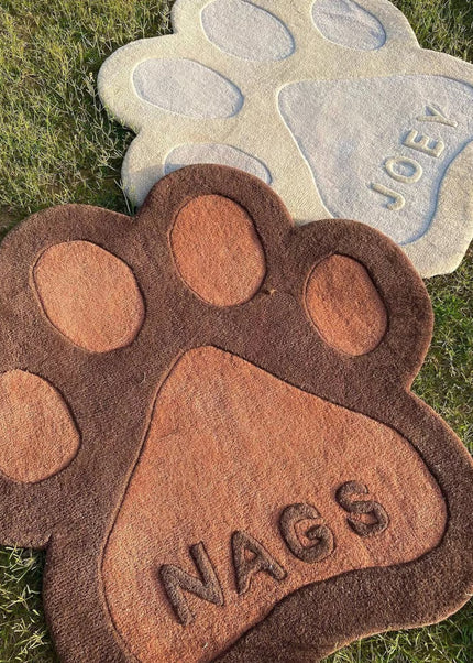 Handmade Wool Paw Rug: Personalized Pet Name Carpet