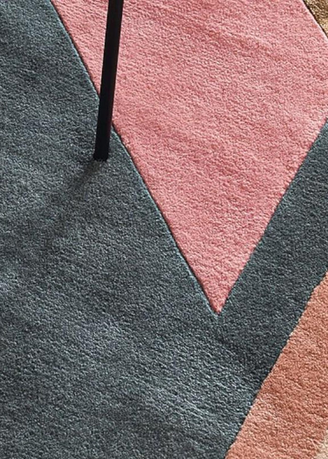 Hand Tufted Abstract Living Room Rug: Pink Purple Warm Color Geometric Design