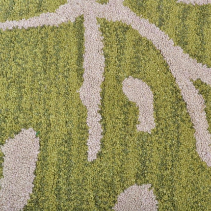 Hand Tufted Wool Monstera Leaf Rug: Modern Botanical Decor
