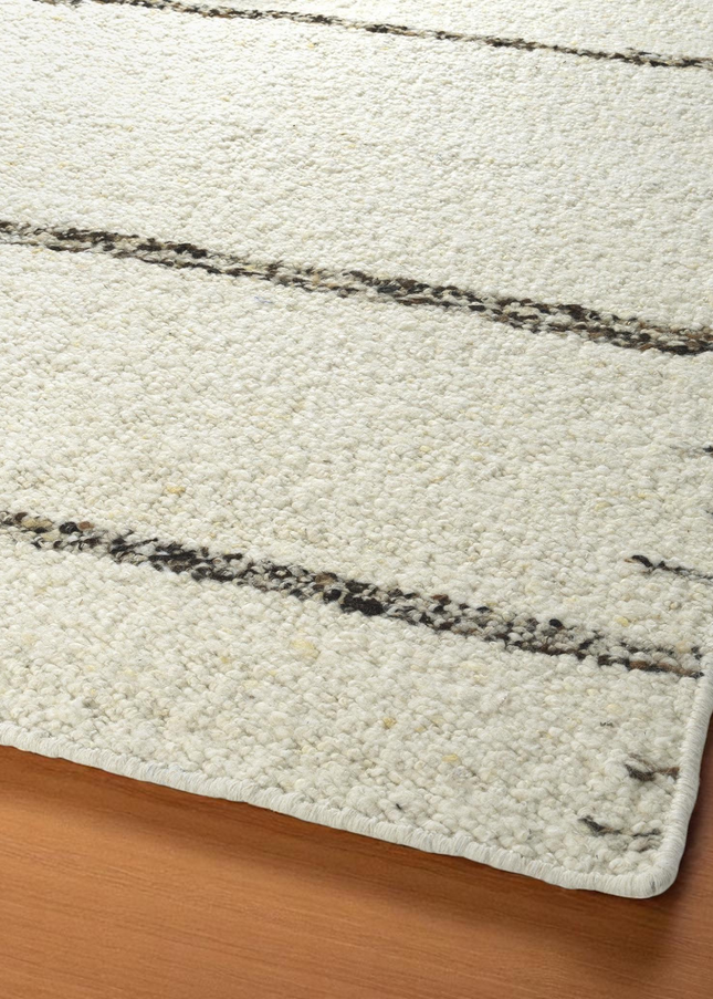 Soft Ivory Wool Rug – Handwoven Modern 5x7 Carpet