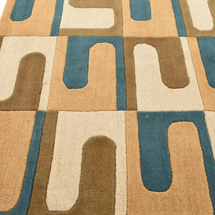 Hand-Tufted Wool Area Rug: Modern Geometric Design