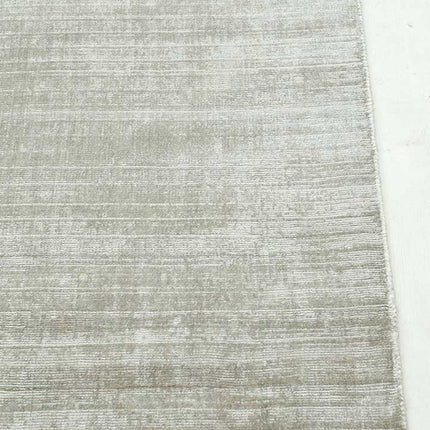 Hand-Loomed Viscose Rug: Solid Color Boho Decor