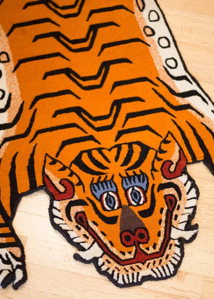 Hand Tufted Tibetan Tiger Wool Rug: Modern Animal Decor