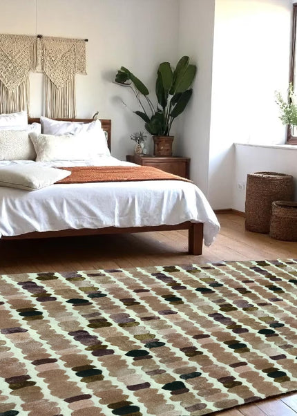 Polka Dot Wool & Viscose Rug: Hand-Tufted Modern Colorful Carpet