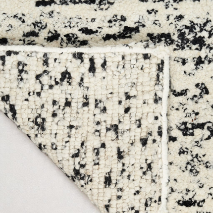 Textured Wool Rug – Hand Knotted Beige & Black Oriental Carpet
