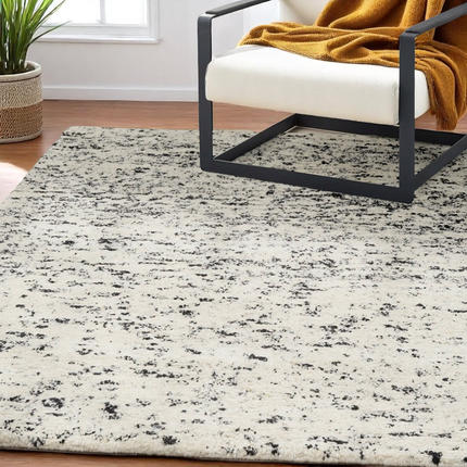 Textured Wool Rug – Hand Knotted Beige & Black Oriental Carpet