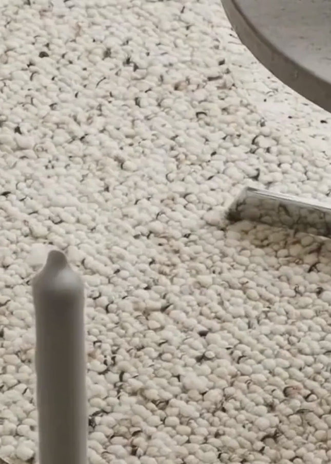 Handwoven Chunky Wool Rug: Pebble Loop Texture, Scandinavian Style