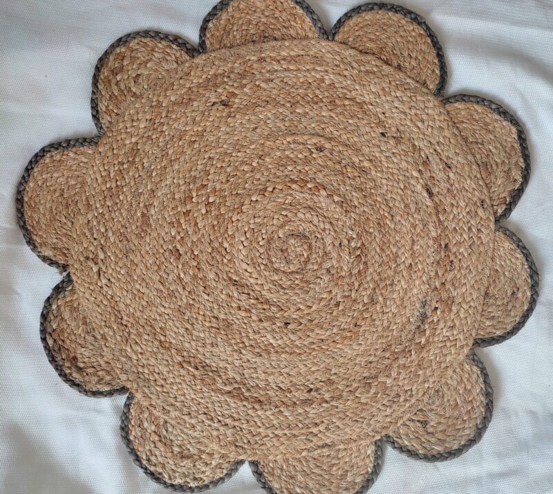 Natural Scallop Round Handmade Jute Rug - Image 7