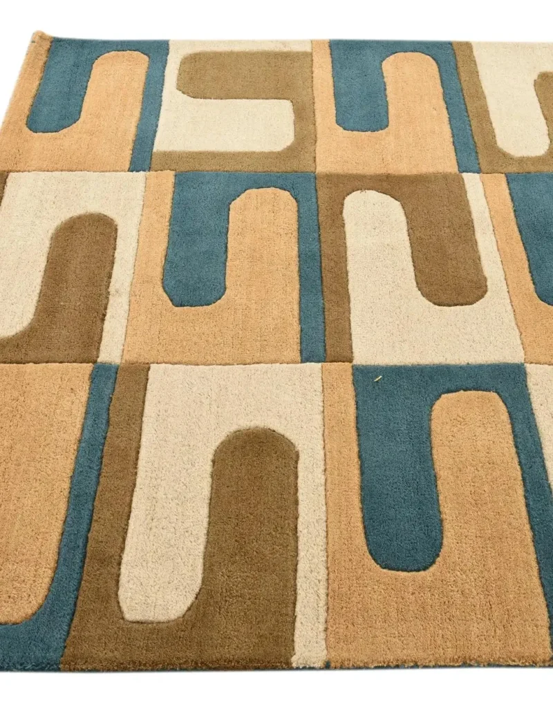 Hand Tufted Designer Rug For Modern Home Decor - Image 4