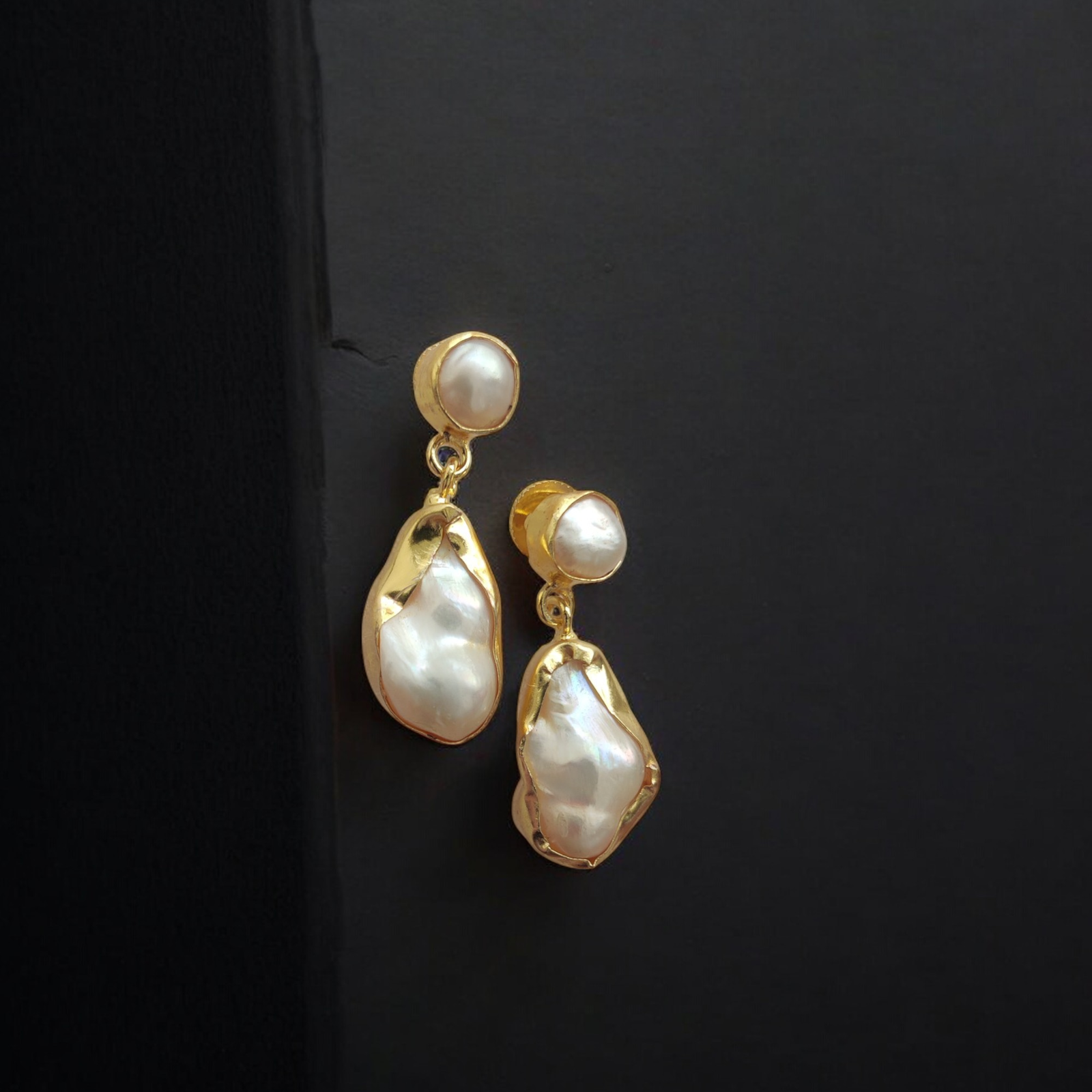 Pearl Essence – Handmade Brass Earrings with Baroque Pearls